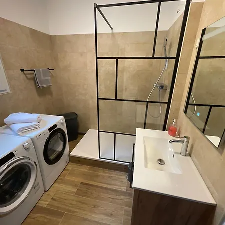 Апартаменты Le N4 Des Hauts De Sarlat, Clim Piscine Parking *
