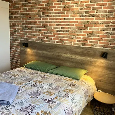 Le N4 Des Hauts De Sarlat, Clim Piscine Parking Сарла-ла-Канеда